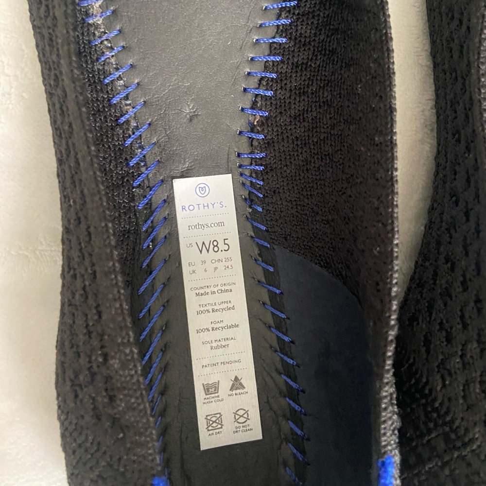 Black Rothy’s Round toe Flats 8.5 - Picture 6 of 12